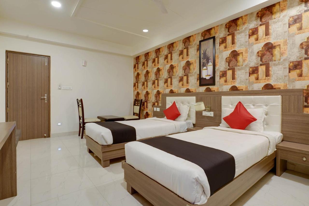 Townhouse Oak Sri Simran Park Hotel Near Secunderabad Railway Station Hajdarábád Exteriér fotografie